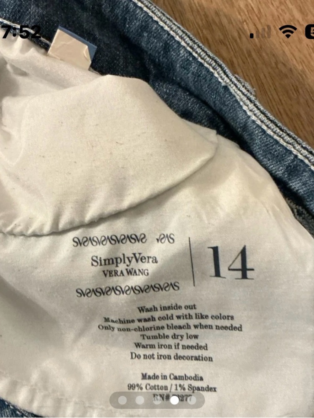 Vera Wang straight leg cropped jeans - Picture 4 of 5